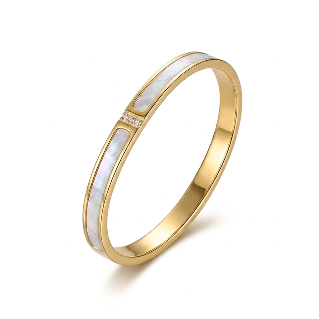 LUMIÈRE Bangle aus 18K-vergoldetem Edelstahl mit Perlmutt-Optik und Zirkonia