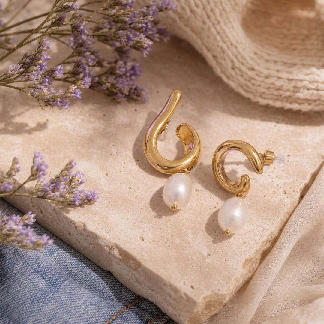 Pearl Curve Hoops