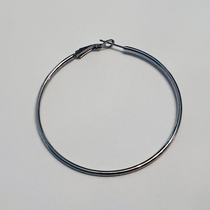 Schlichte silberne Hoops – 60 mm Durchmesser