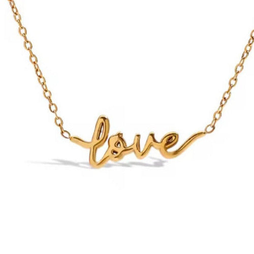 LOVE Script Kette in Goldoptik mit Love-Schriftzug als Freisteller – TREND Kollektiv