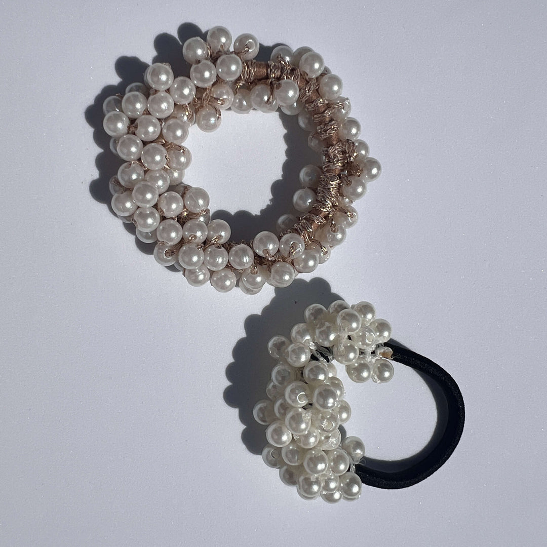 2er-Set PEARL POPS Haargummis in Cremeweiß und Roségold – Vollbesatz und Halbbesatz von TREND Kollektiv