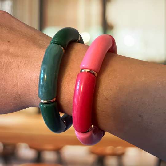 Chunky Bangle Armbänder – Parabaya Color Duo in Grün-Marmor und Pink Ombre zusammen arrangiert – TREND Kollektiv