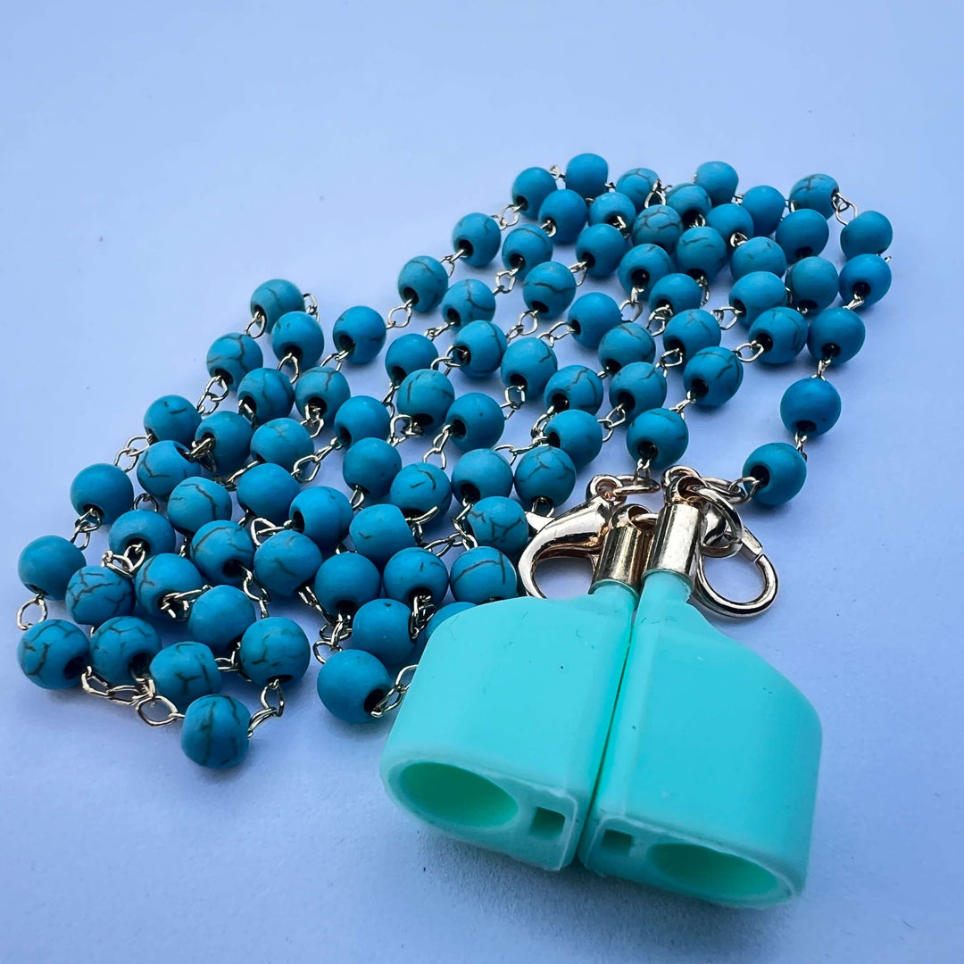 Turquoise Vibe Strap Halterung mit türkisfarbenen Marmor-Perlen – Turquoise Marmor von TREND Kollektiv, stylisches In-Ear-Accessoire