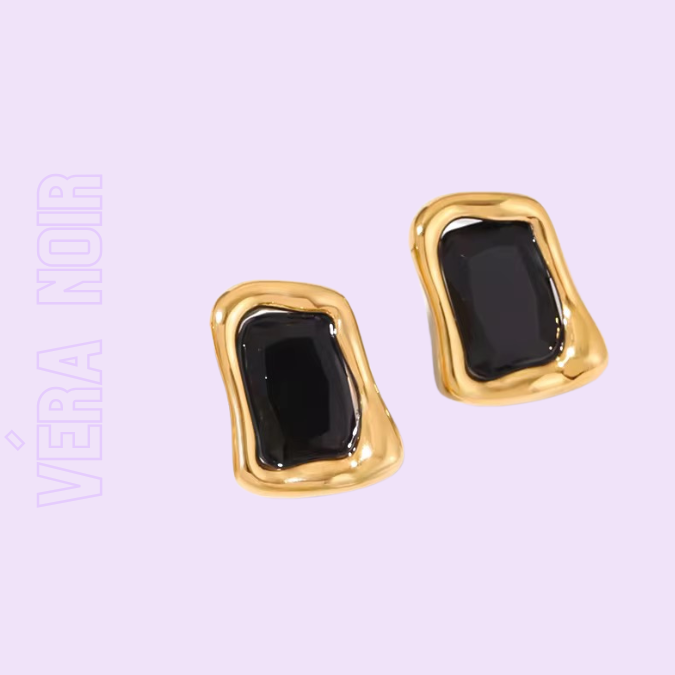 Schwarze Statement-Ohrstecker in 18k Gold – Modell VÉRA Noir von TREND Kollektiv